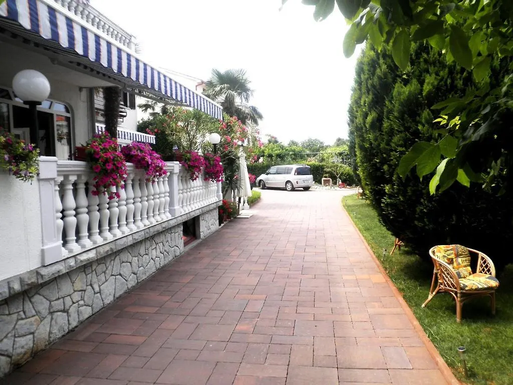 Guest House Katarina Malinska